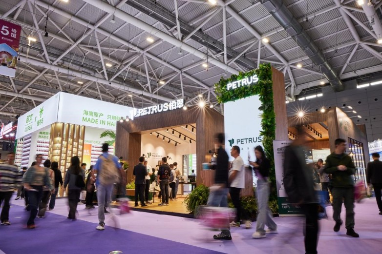 中心打造专业的高端西式厨电品牌麻将胡了柏翠焕新升级以消费者为(图3)
