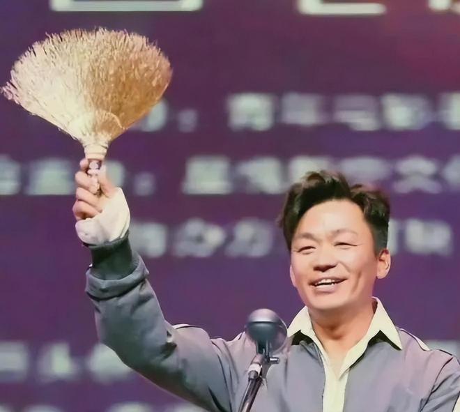 后程青松老底被扒光挑选男妃只是一角麻将胡了2报警也没用！于朦胧坠楼(图10)